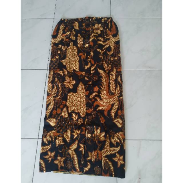 Rok batik panjang warna coklat dasar hitam