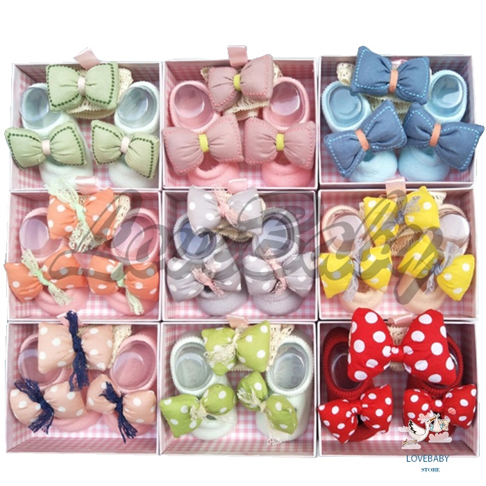 [1KG 10PCS] LBS Set Kaos Kaki Dan Bandana Bayi Dengan Packaging Kotak Cantik