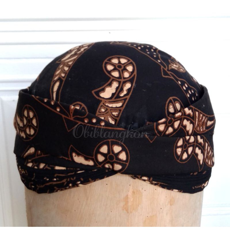 Blangkon solo alusan