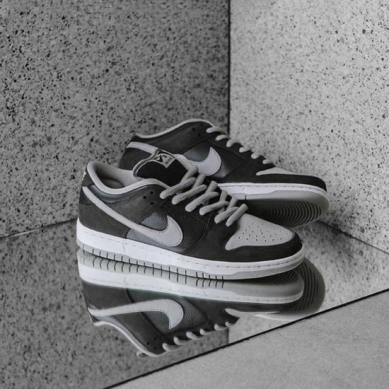 SB DUNK LOW J PACK SHADOW