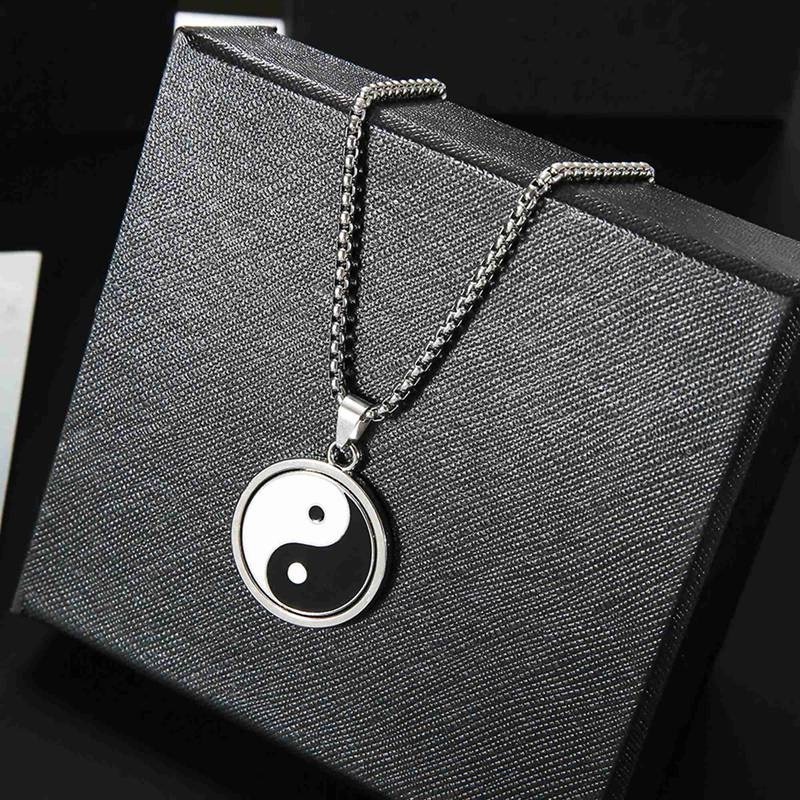 1pc Kalung Rantai Klavikula Liontin Yin Yang Taiji Bahan Alloy Gaya Cina Untuk Pria Dan Wanita