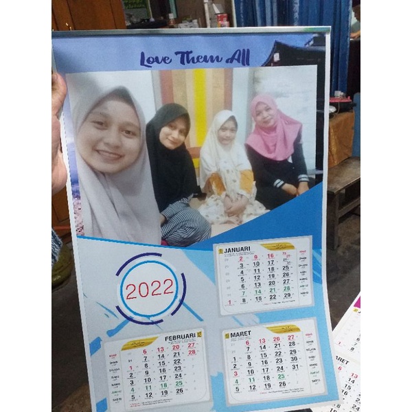 

kalender dinding untuk tahun baru 30.000