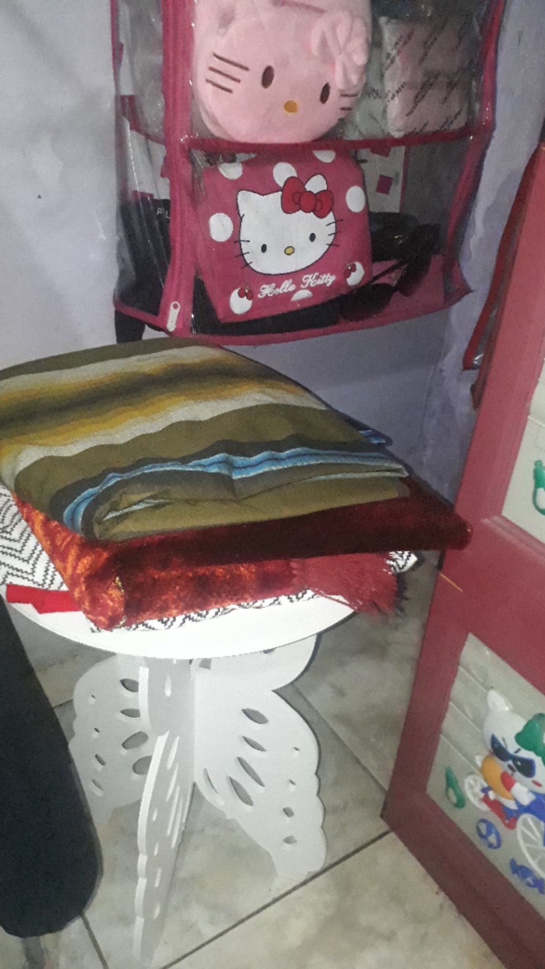 Meja Sudut Coffee Table Meja Ngopi Kupu Kupu