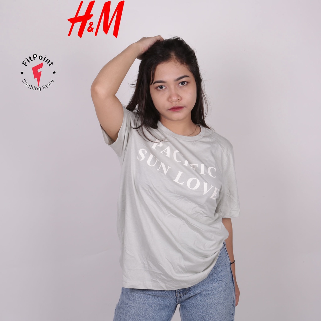 H&amp;M Tee Original / Kaos Wanita