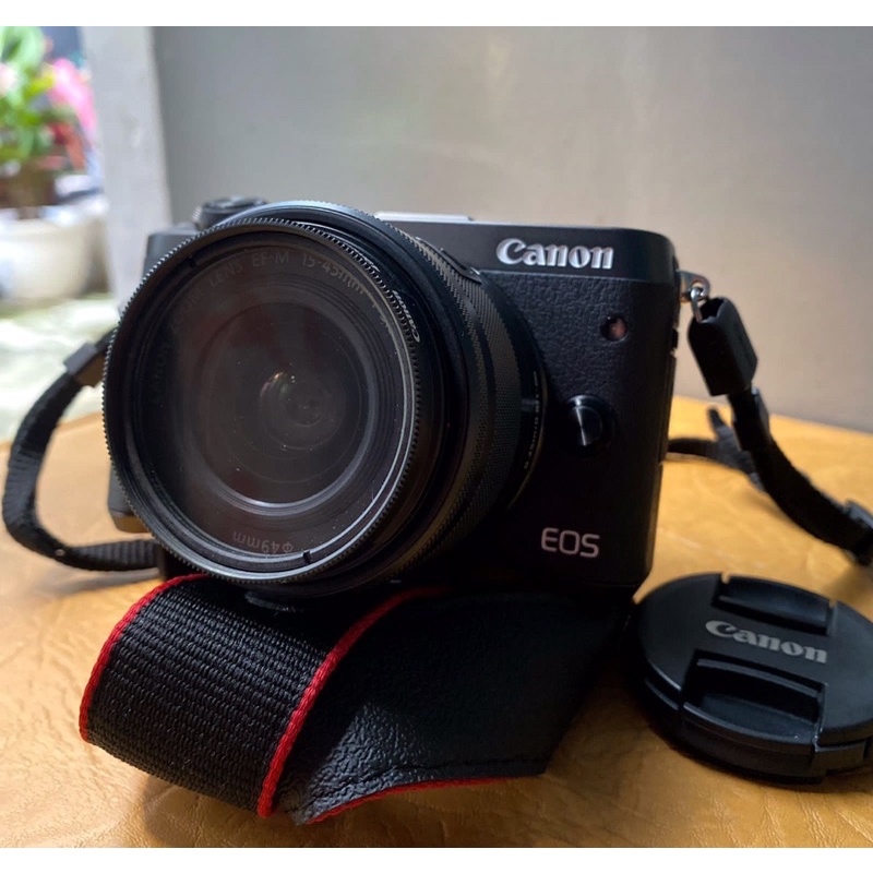 Kamera Mirrorless Canon EOS M6 Kit