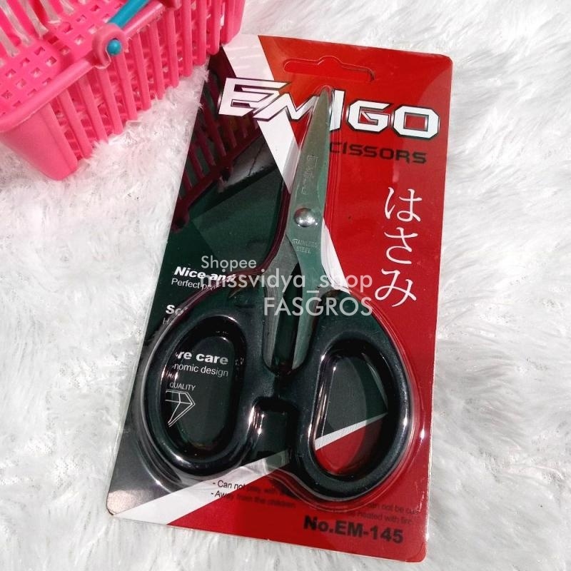 

Gunting Ukuran Kecil | Alat Potong