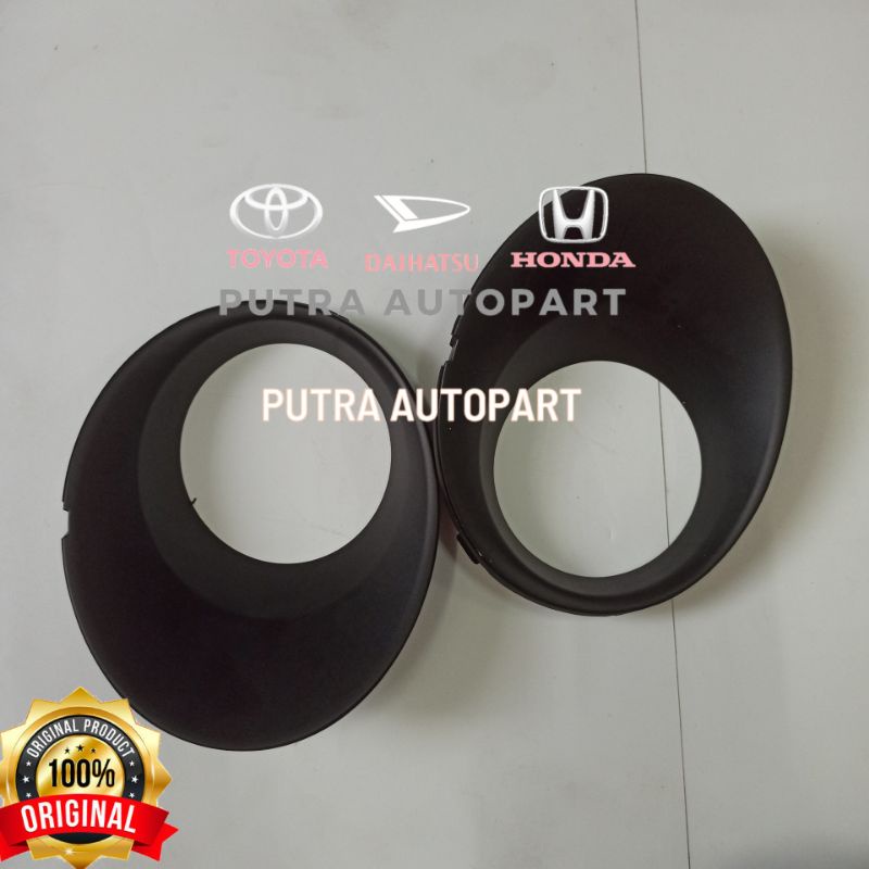 cover foglamp fortuner TRD 2011- 2015  original