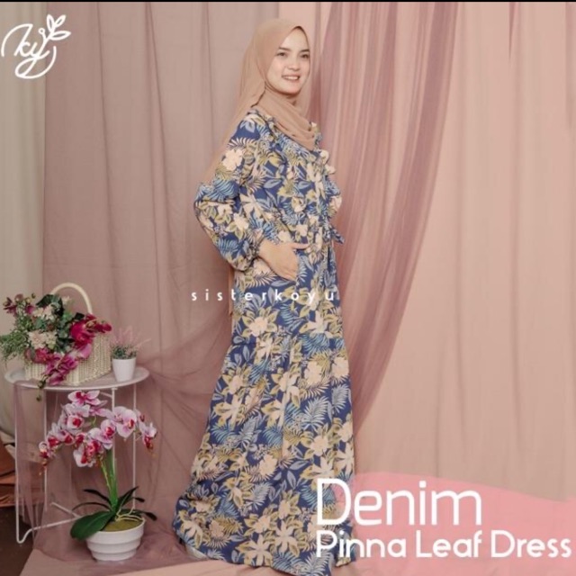 Pinna leaf dress XL by Koyu