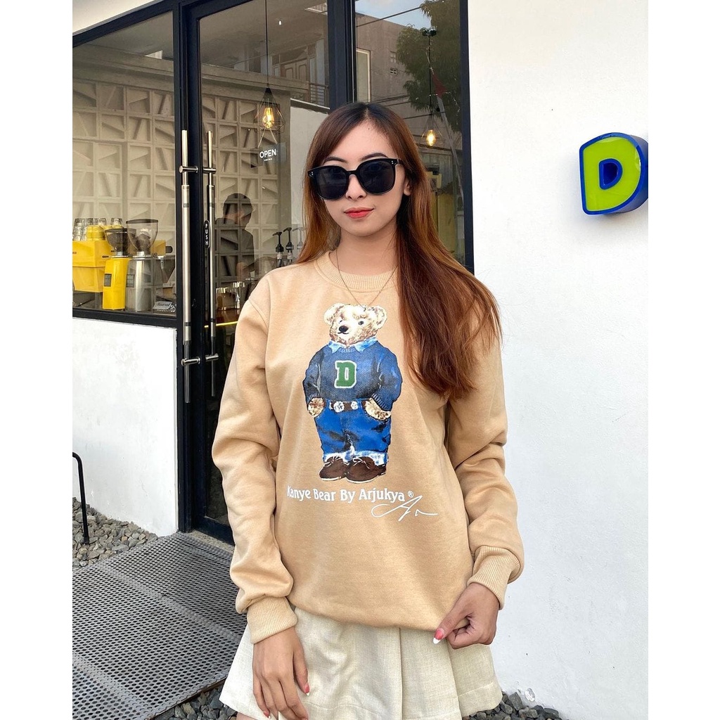 Crewneck Teedy D Cream Arjukya