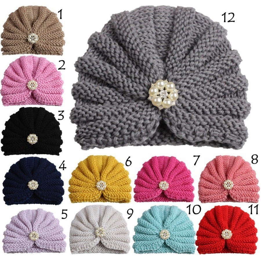 Beanie Pearl - kupluk bahan rajut dengan hiasan mutiara