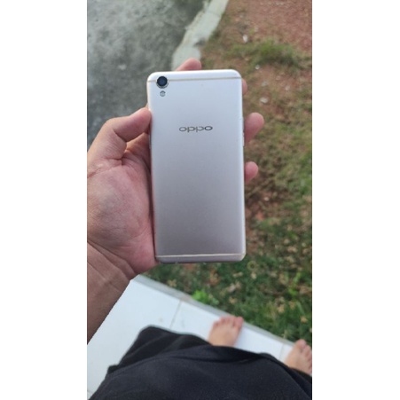 Oppo F1 plus minus LCD bukan f3