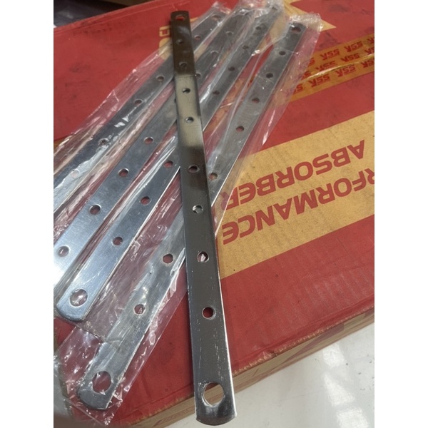 Breket Bolong Knalpot Chrome Full CNC-plat besi anti karat-P 33cm T 3mm L 2cm-harga(1pcs)