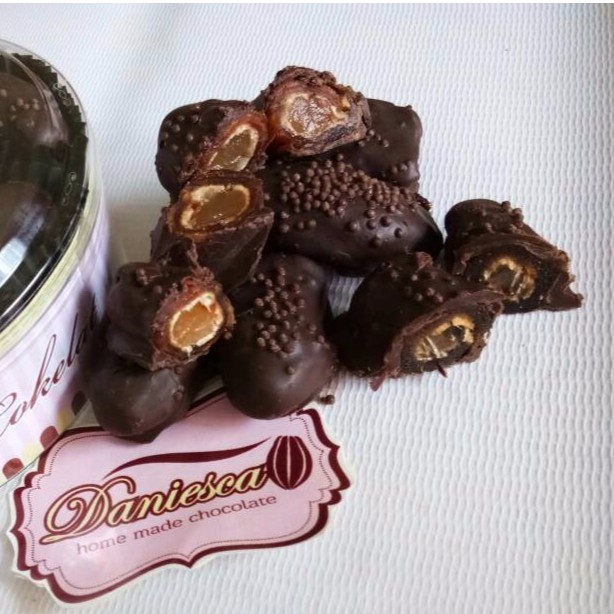 

Kurma Coklat Cokelat Isi Durian