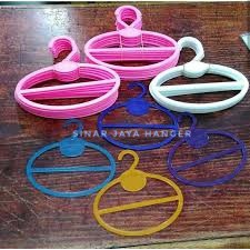 Hanger Oval warna warni  / Hijab,perlusin