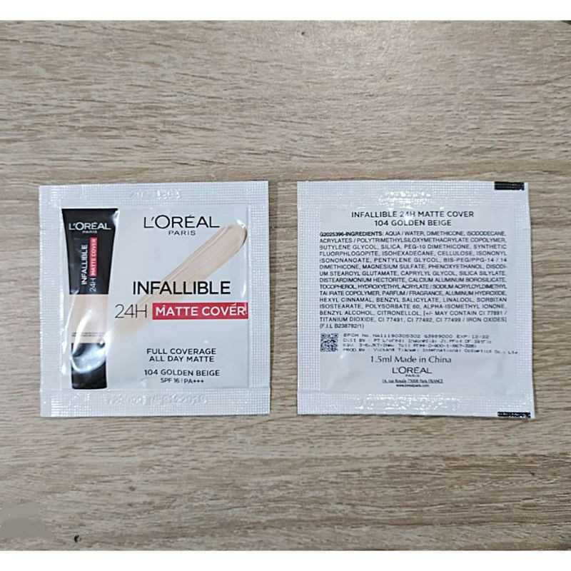LOREAL Paris 105 Natural & 104 Golden Beige INFALLIBLE 24H MATTE FOUNDATION SACHET