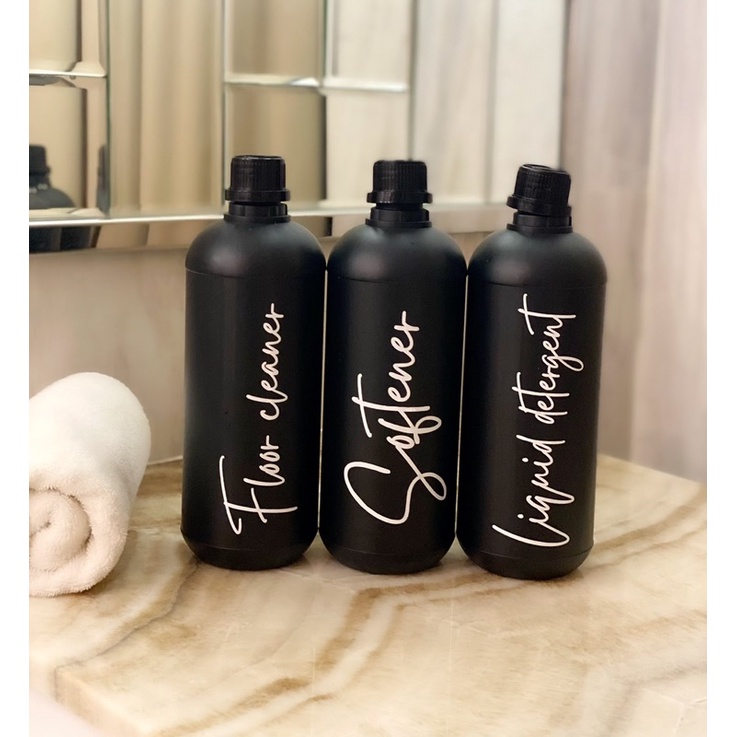 Botol 1L HITAM stiker Putih font gold new. aesthetic bottle minimalist refill organizer tempat sabun cair laundry room detergent estetik