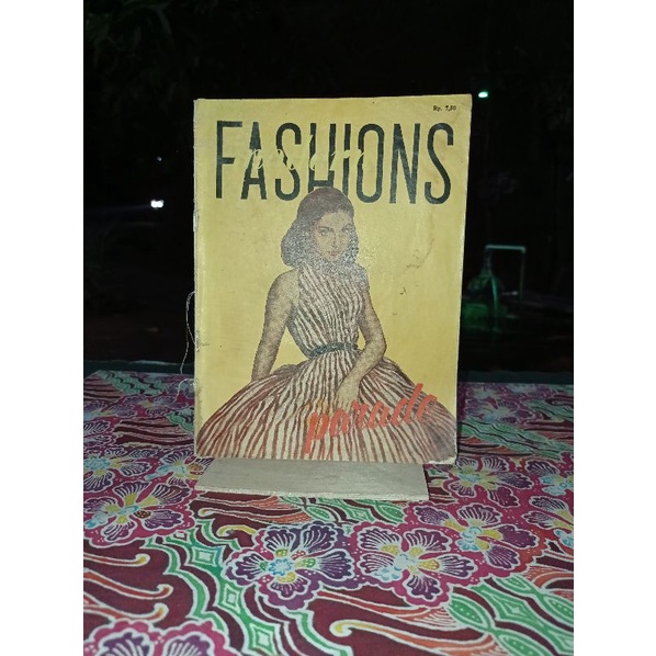 

BUKU FASHIONS MODERN