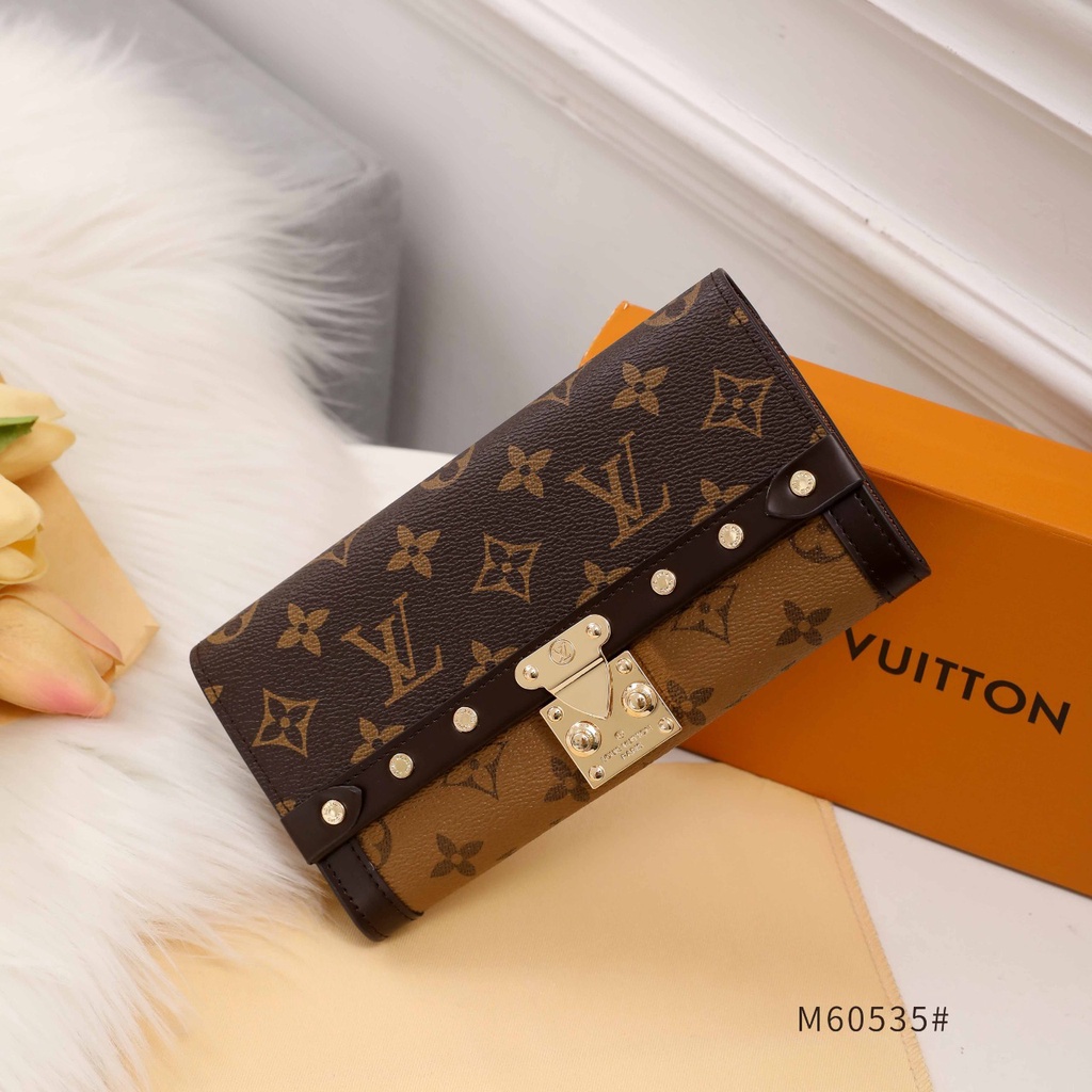 LV Ladies Long Wallet in Monogram M60535