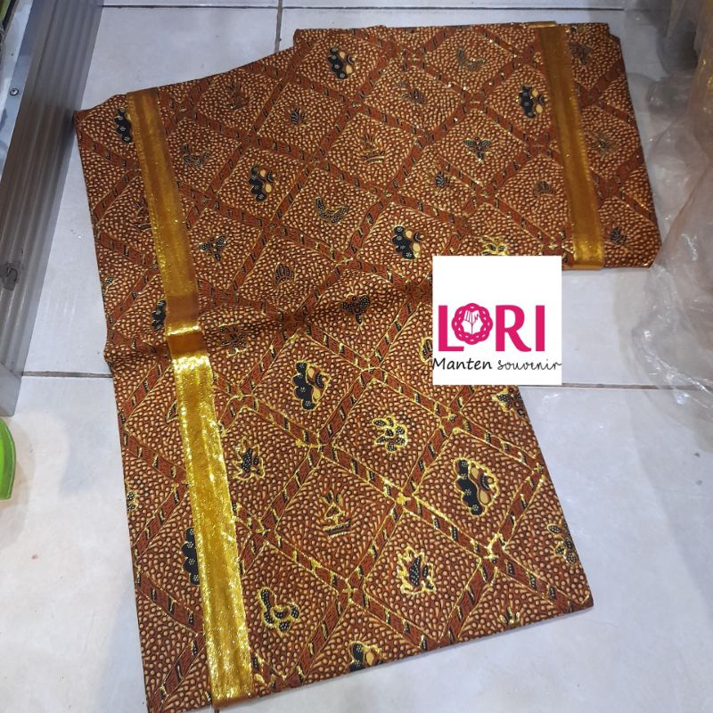 Jarik Manten Sidomukti Prada Tulis