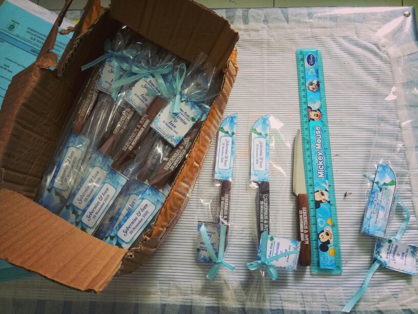 Isi 50bj Souvenir Pisau Dapur