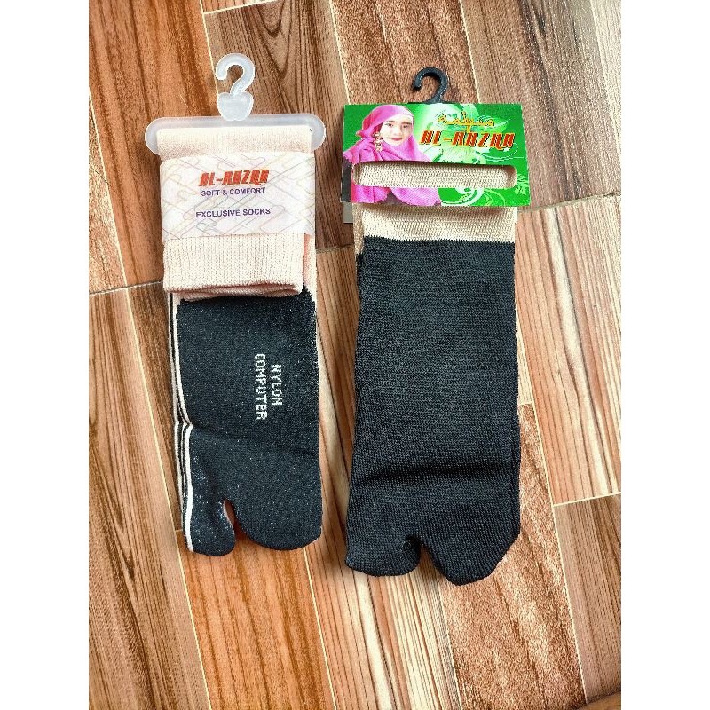 Kaos Kaki Jempol BAHAN NYLON / Kaos Kaki Muslimah / Kaos Kaki Wanita / Crem Polos /Tapak Hitam-Crem tapak hitam