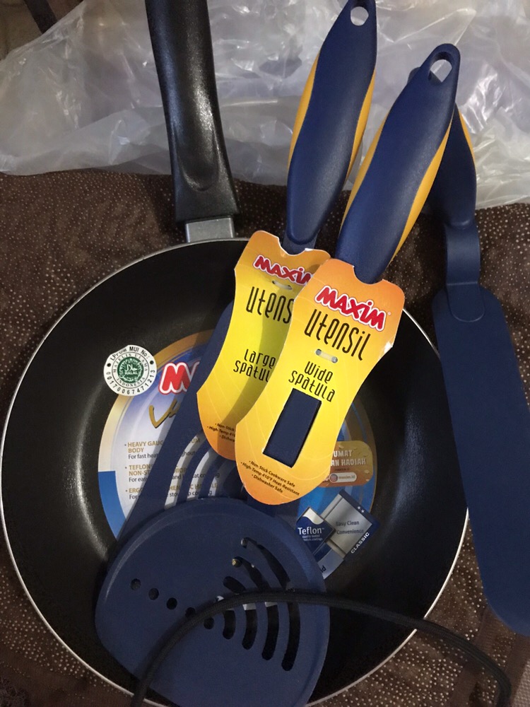 Maxim Valentino Wajan Teflon Anti Lengket 22cm Frypan