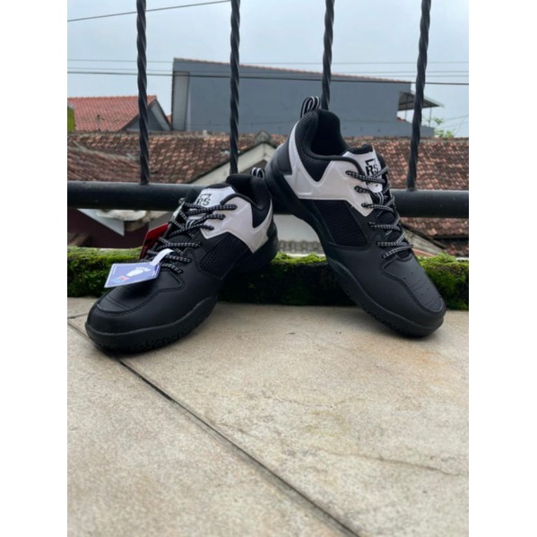 Sepatu Badminton RS JF 713 Black White (Original)
