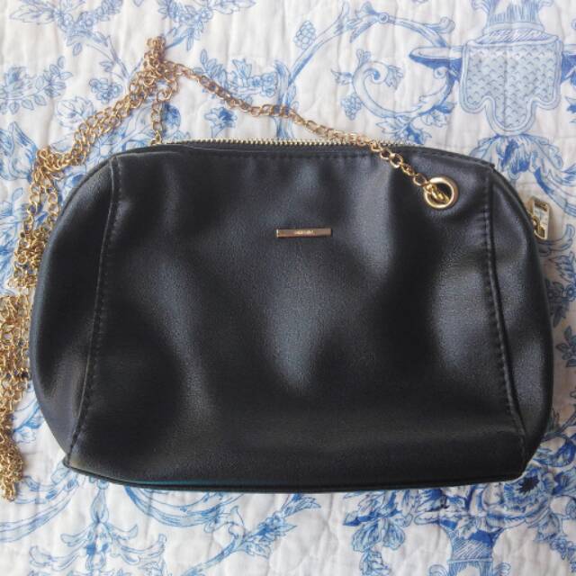 bershka chain bag