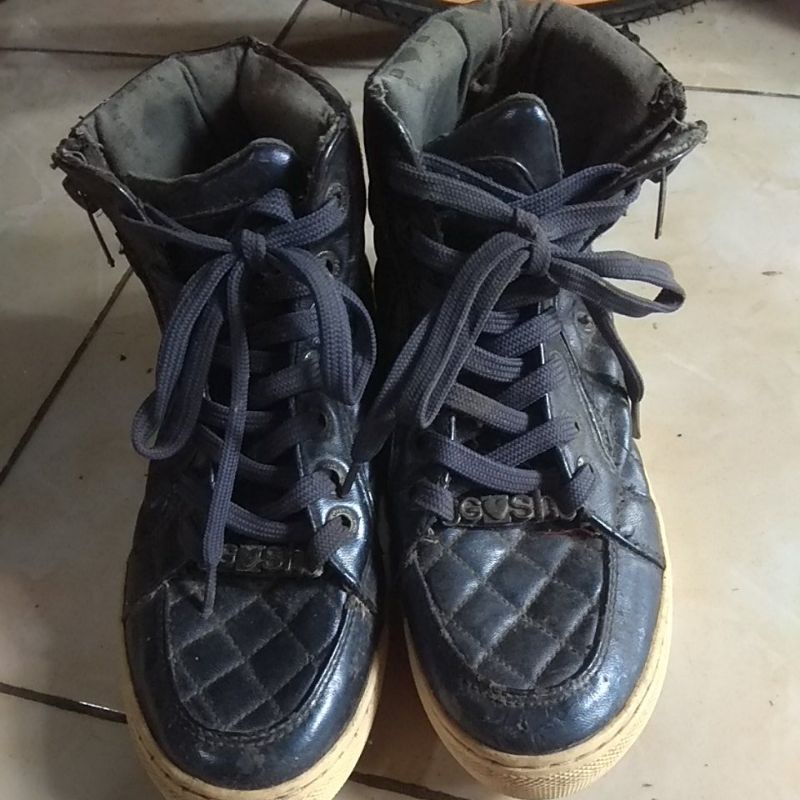 Sepatu fashion preloved PL Gosh Ori