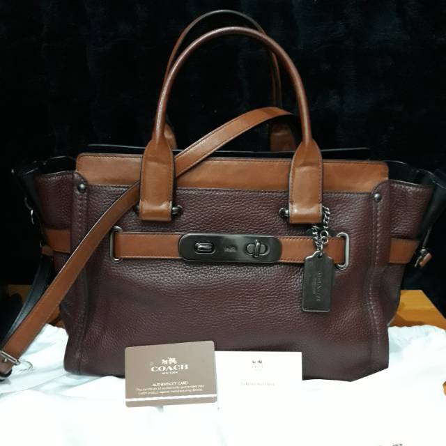 Preloved coach swagger 33, lengkap, ada warranty coach sin, only 2.75jt