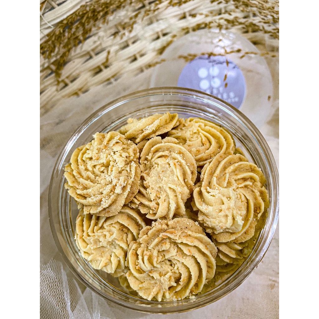 

KUE KERING MURAH LEZAT - KUE SEMPRIT