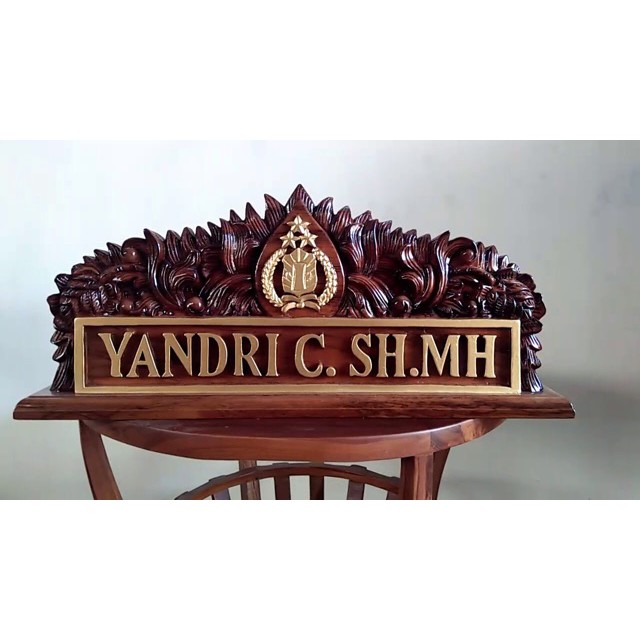 

Papan Nama Meja Bahan Kayu - Papan Nama Meja Custom