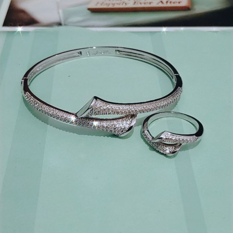 Satu set Gelang tangan bangkok plus cincin lapis croom emas putih