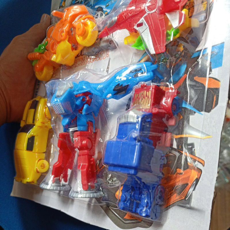 Set Transformers Optimus Prime Bumblebee Megatron, lainnya (5pcs, Berubah Bentuk) Robot Tobot