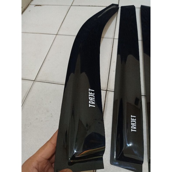 Talang air hyundai trajet slim 3m