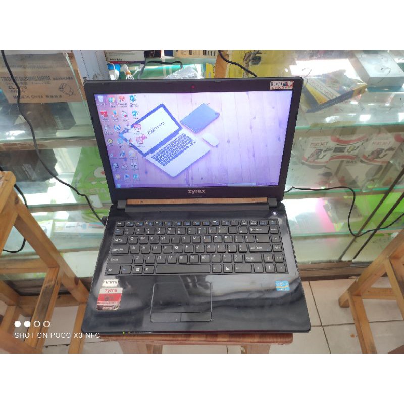 Laptop Zyrex EM4100 Ram 2gb HDD 320gb core i3