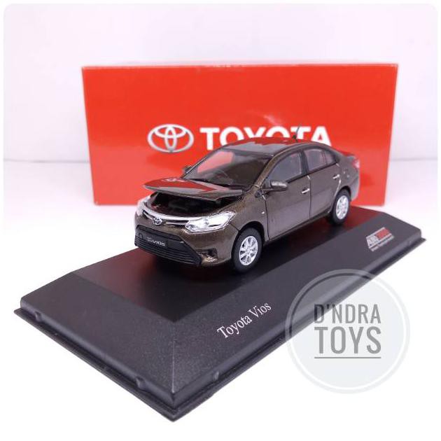 Top List Diecast  Mobil Toyota Vios By Dealerbox Auto2000 Murah