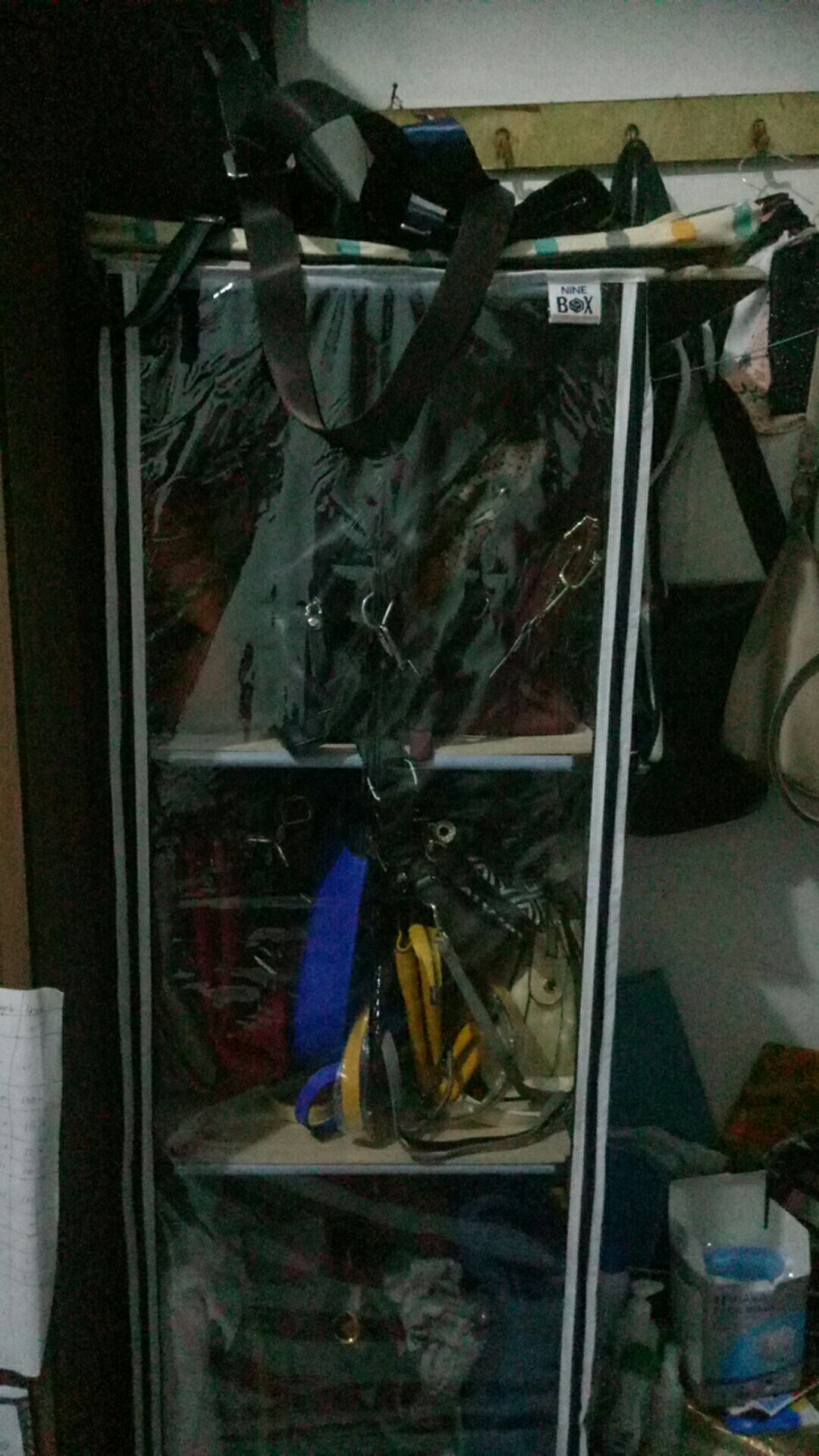 Lemari Display Toko Tas Aksesoris Kosmetik Wardrobe Sepatu Lp04 - Hr05