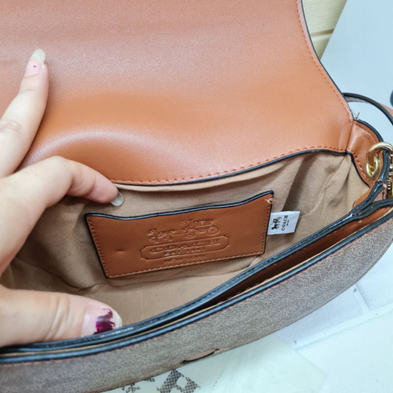 Coch half moon / Tas co@ch ellen crossbody signature import / tas coa ellen import uk 21x15x6