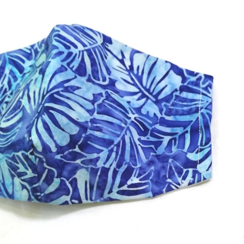 Masker 3 lapis bersaku batik biru monstera (full cotton thread count 250 face mask)
