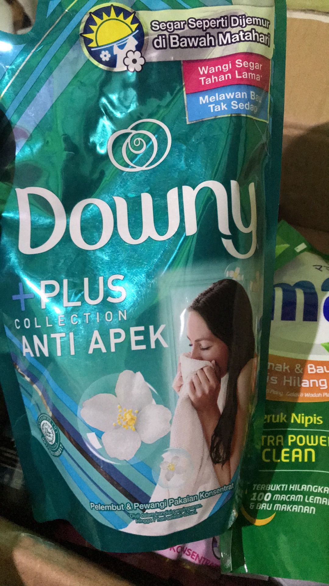 Downy Plus Collection Anti Apek 680ml Pewanggi Pakaian