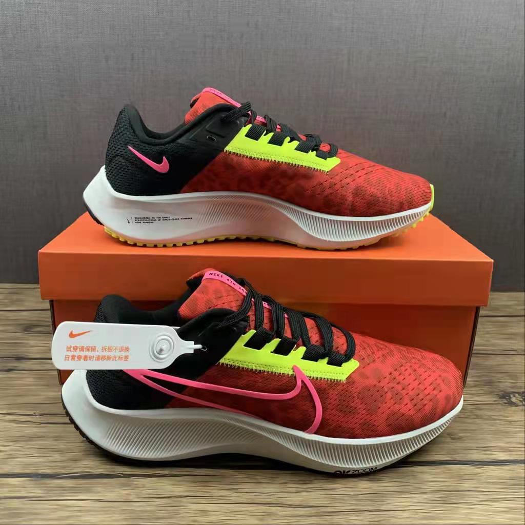 nike lightweight runners