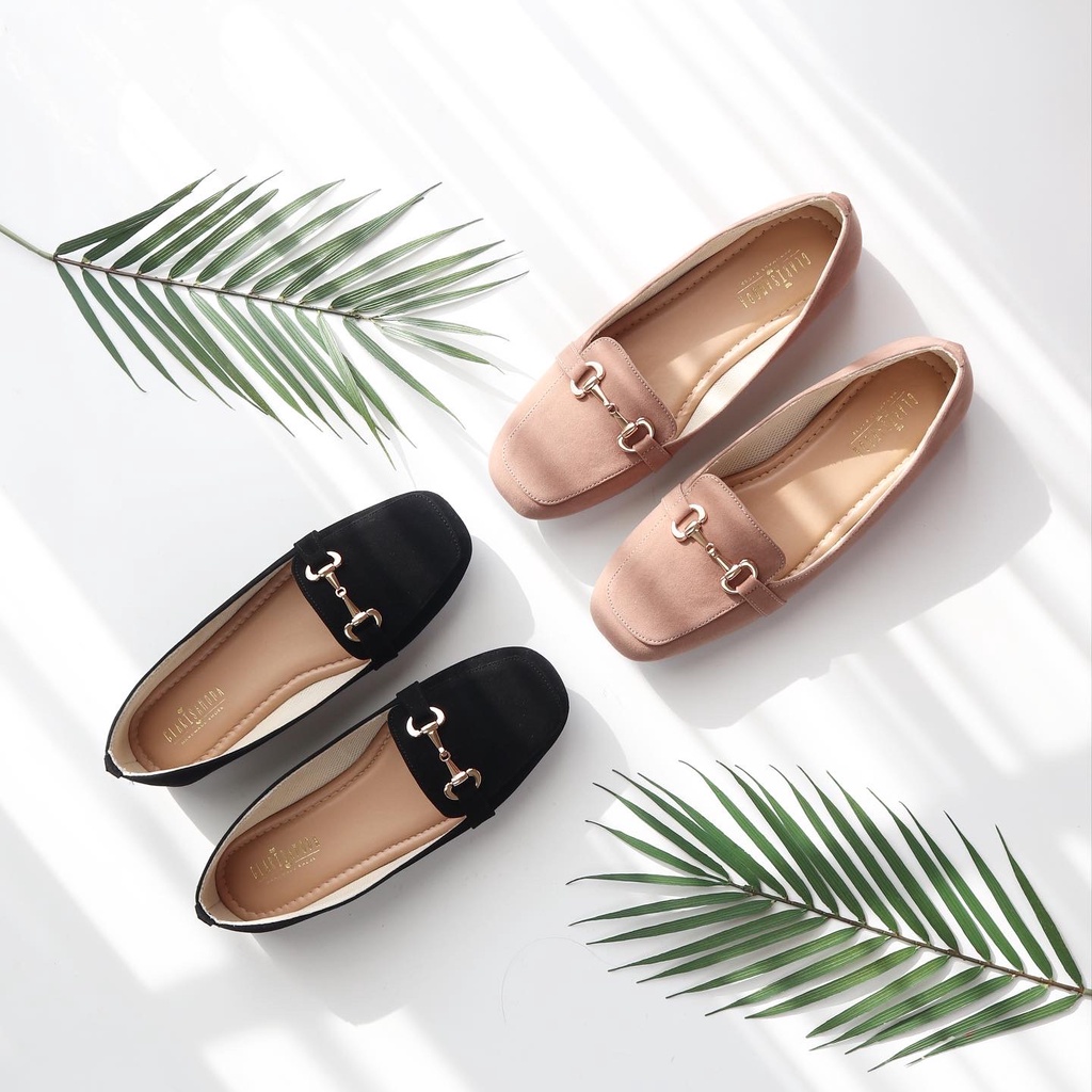 GLARISAMODA Poppy Flatshoes gesper nyaman