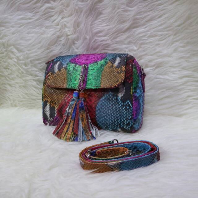 Tas kulit ular cantik