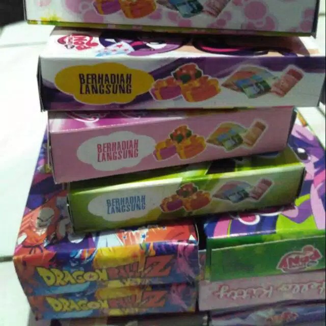 Mainan Kado - Kadoan Anak / Kotak Berhadiah Langsung mainan Kado Anak