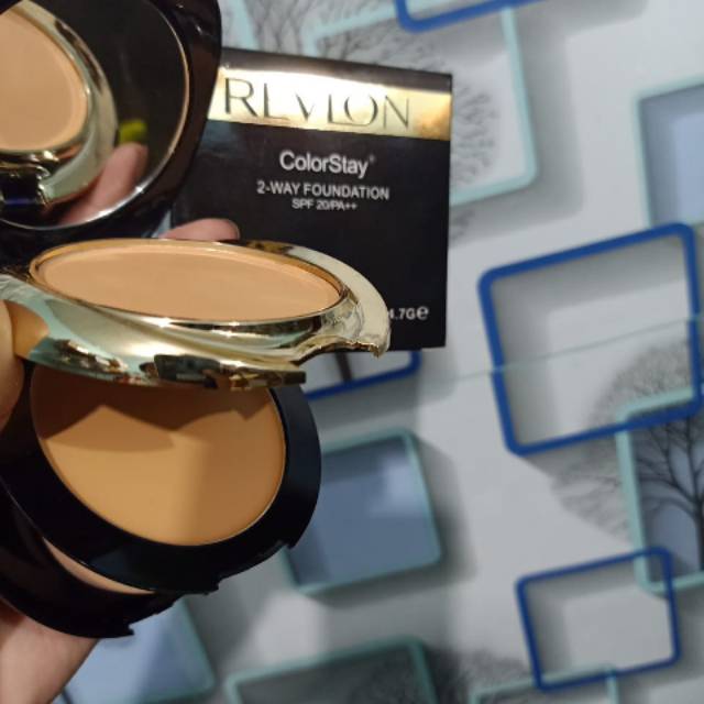 Bedak padat Revlon 2in1