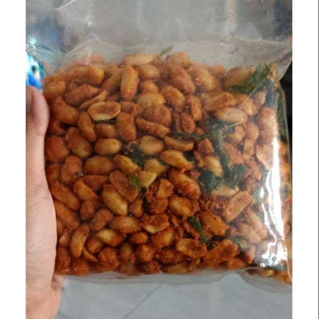 

Kacang goreng crispy