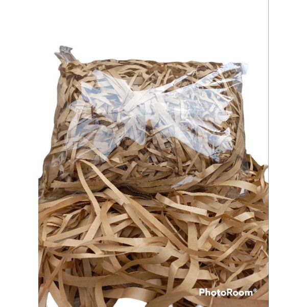 

Kertas cacah /kertas serut /kertas hampers (250 gr)