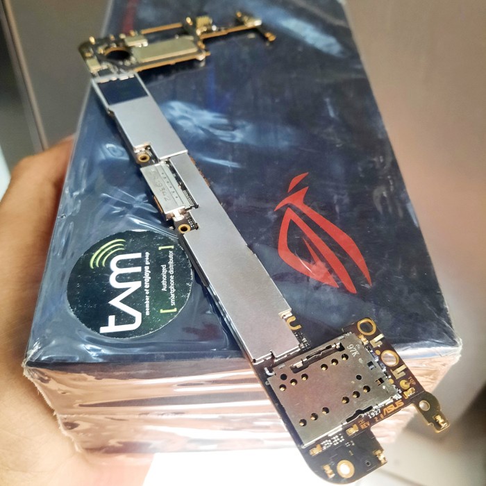MESIN ASUS ROG PHONE 2 RAM 8/128GB NORMAL