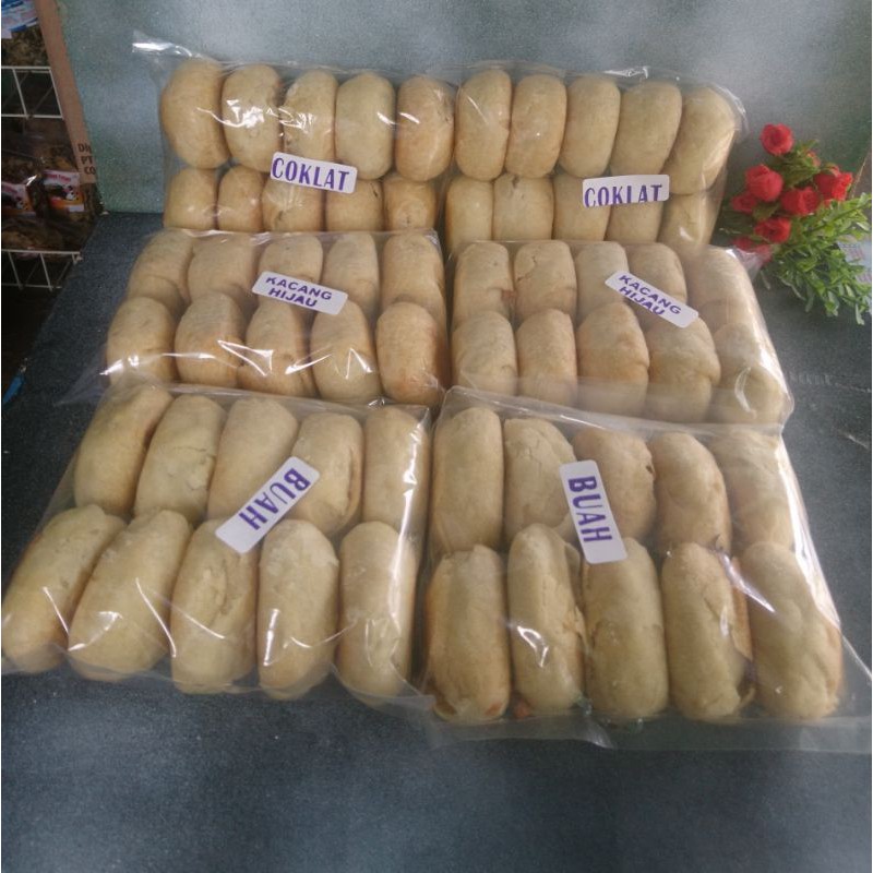 

Latopia, bakpia khas Tegal 1pak isi 10pcs kue pia